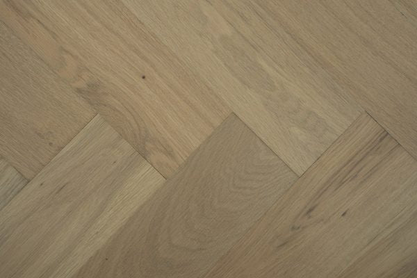 Engineered Wood – Herringbone - Vanilla Oak